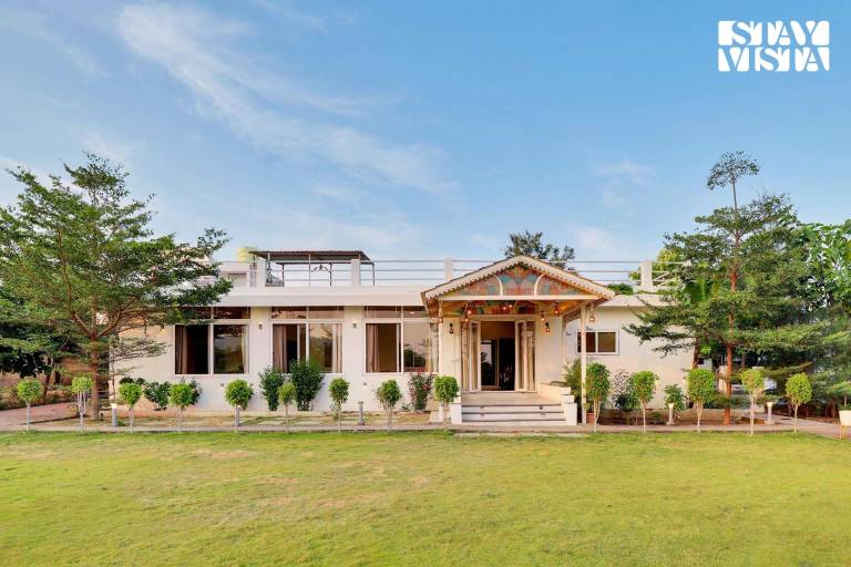Beautiful villa with BBQ, private pool & garden | Pets are welcome — photo 3