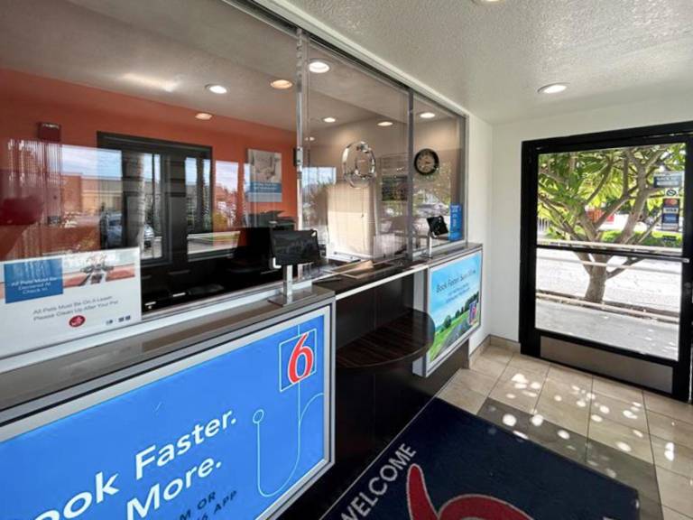 Studio 6 Suites - Riverside, CA - South — photo 3