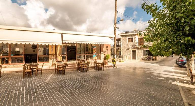 Fully equipped villa with private pool, barbeque & patio | Pets allowed — photo 5