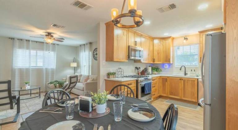 House with yard | Good for workation in San Antonio, TX