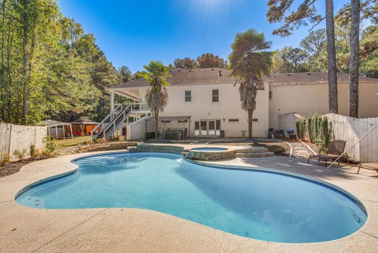 Theater Room + Gazebo: Luxury Retreat in Ellenwood in Clayton, GA