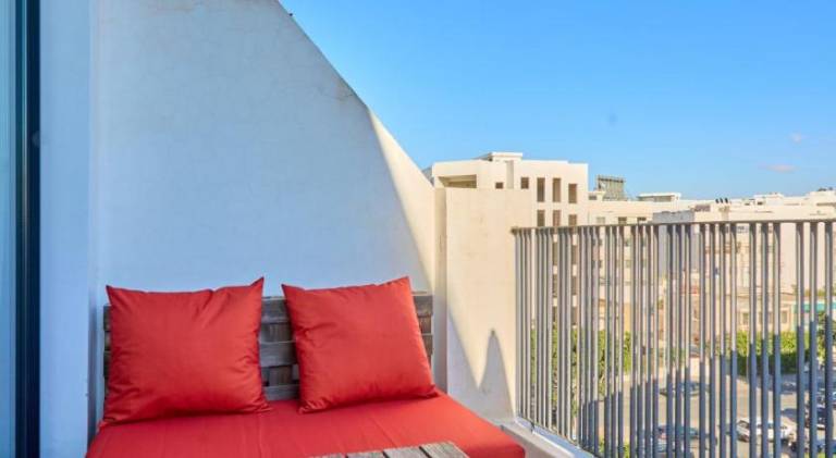 Rental apartment with terrace — photo 4