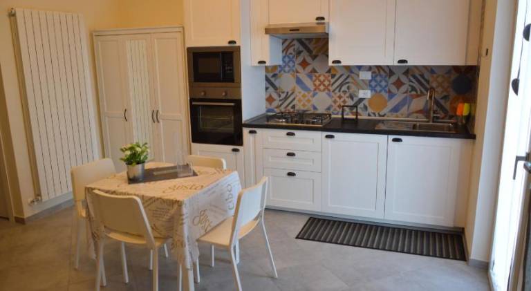 Rental apartment with pool, garden & patio — photo 4