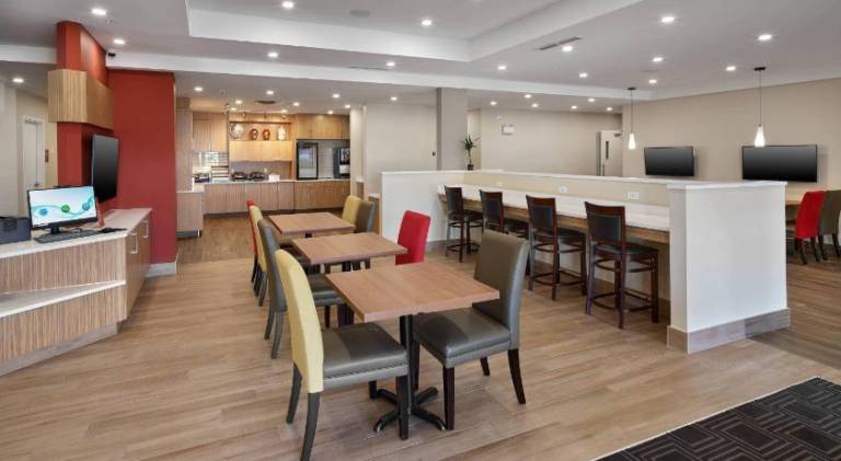 TownePlace Suites by Marriott Edmonton Sherwood Park — photo 4