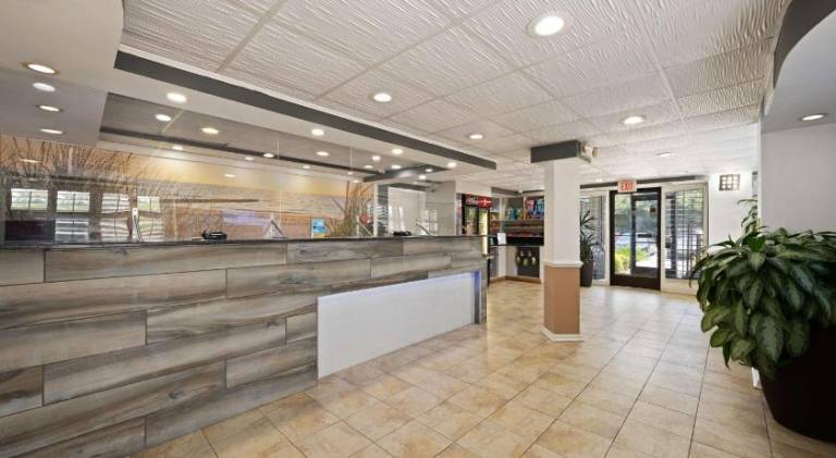 Best Western Plus Chesapeake Bay - Norfolk — photo 5