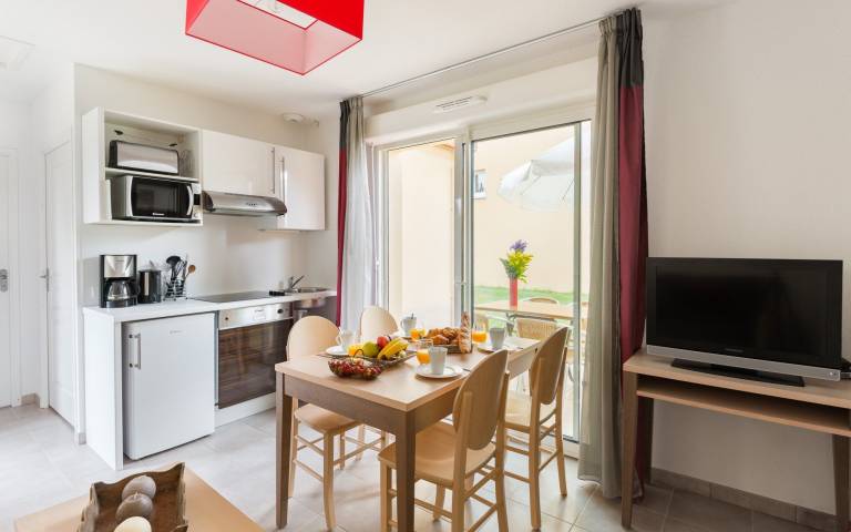 3 Bedroom Split-Level Holiday House — photo 2