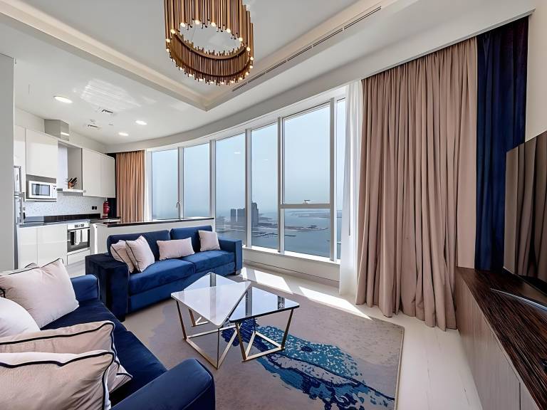 Apartment with pool in Abu Dhabi