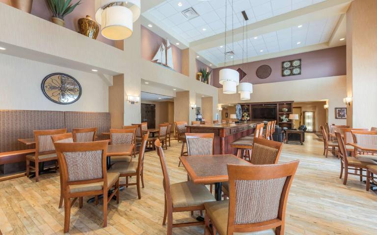Hampton Inn & Suites by Hilton Moncton — photo 4