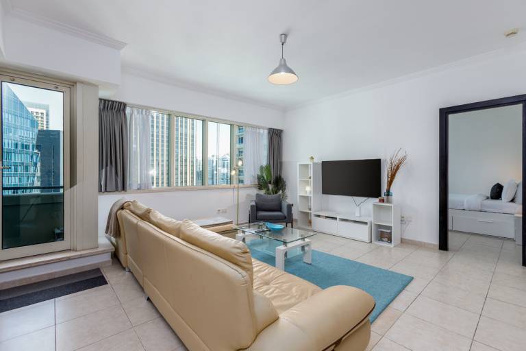 Apartment Emirates Hills