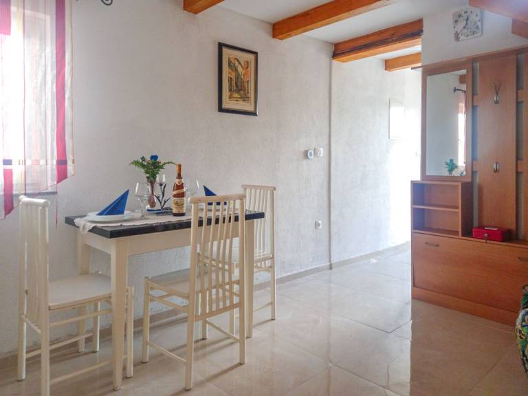 House with barbecue, terrace & garden | Nature view — photo 5