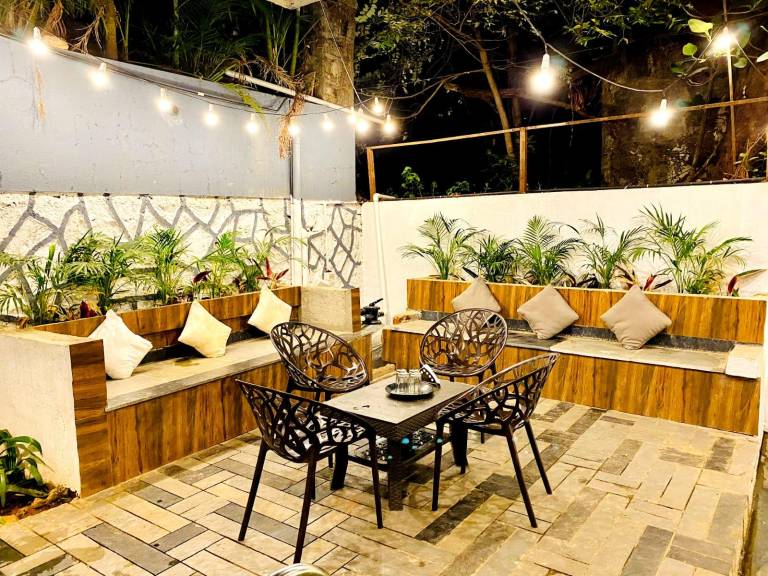 Villa with barbeque & pool — photo 4