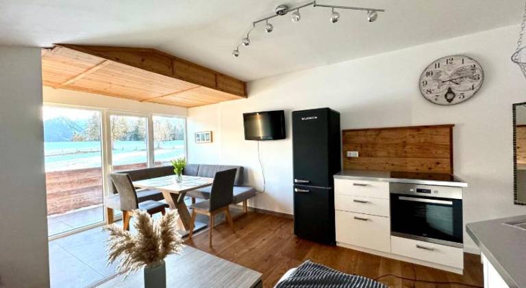 Holiday apartment with terrace & garden — photo 3