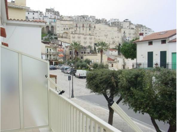 Family-friendly apartment with patio | Beach nearby | Pets allowed — photo 2