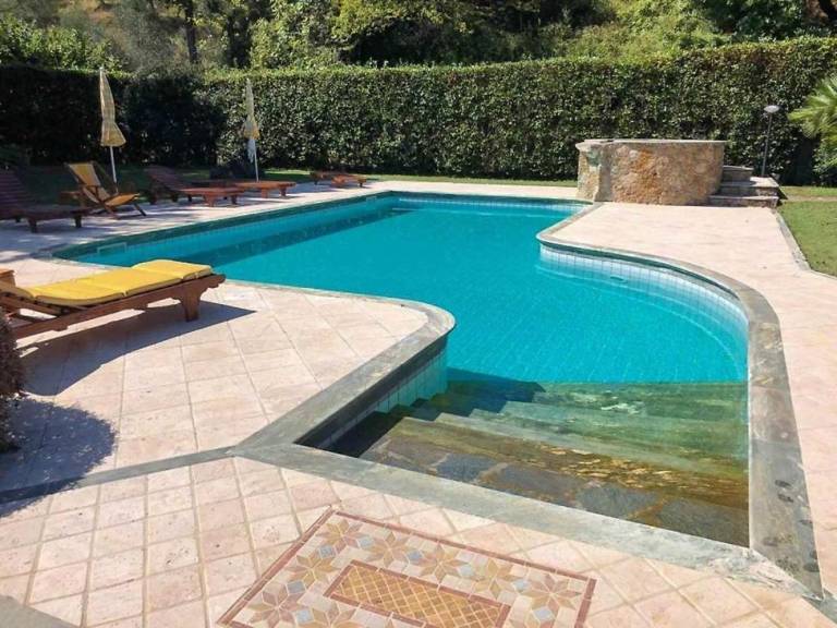 Villa with jacuzzi, garden & terrace | Sea view — photo 2