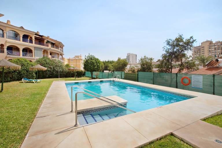 Holiday apartment with pool & patio | Garden view in Torremolinos