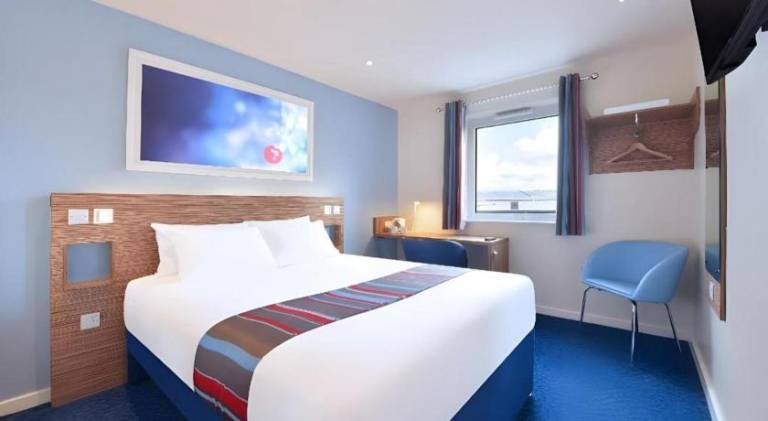 Travelodge London Raynes Park — photo 5