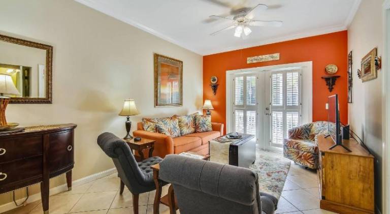 Spacious villa with pool | Pet-friendly — photo 2