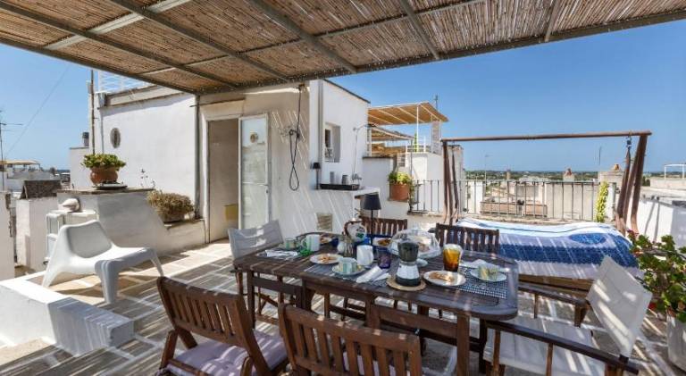 Vacation home with 2 rooms for 4 persons in Matino
