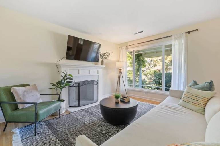 Cottage  Menlo Park