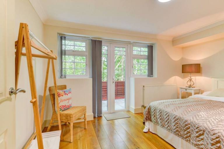 Apartment Redhill