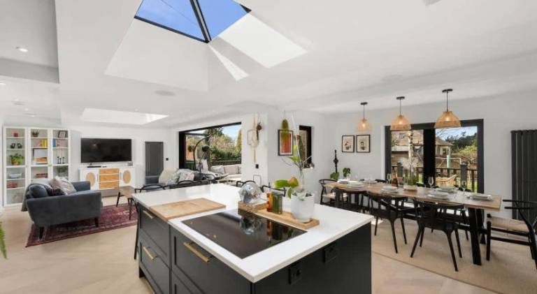 Vacation home with hot tub in Blairgowrie