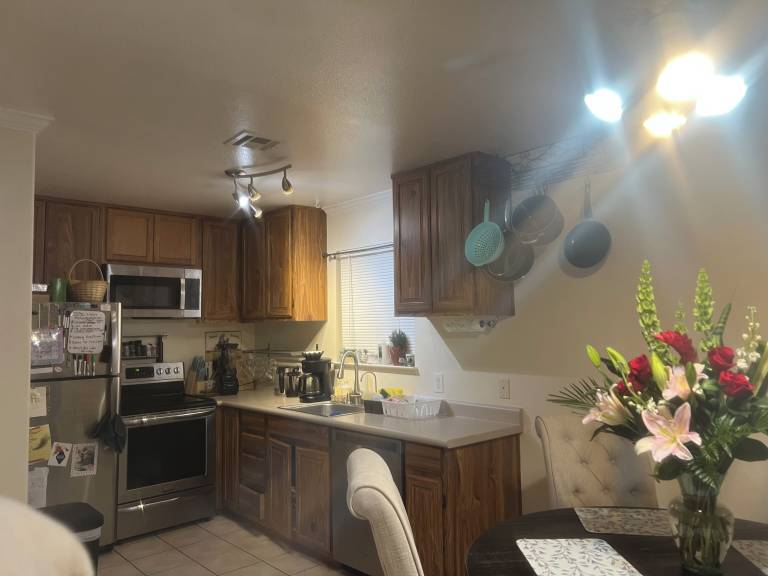 House  Cotati