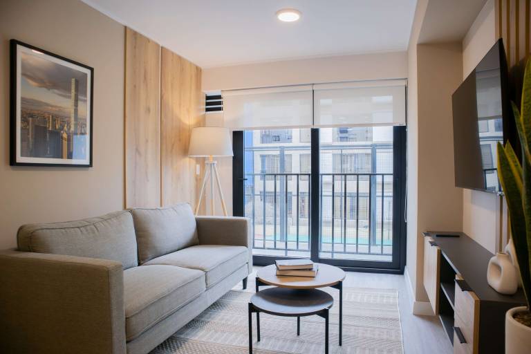 w Impressive 1BR w Balcony in Miraflores