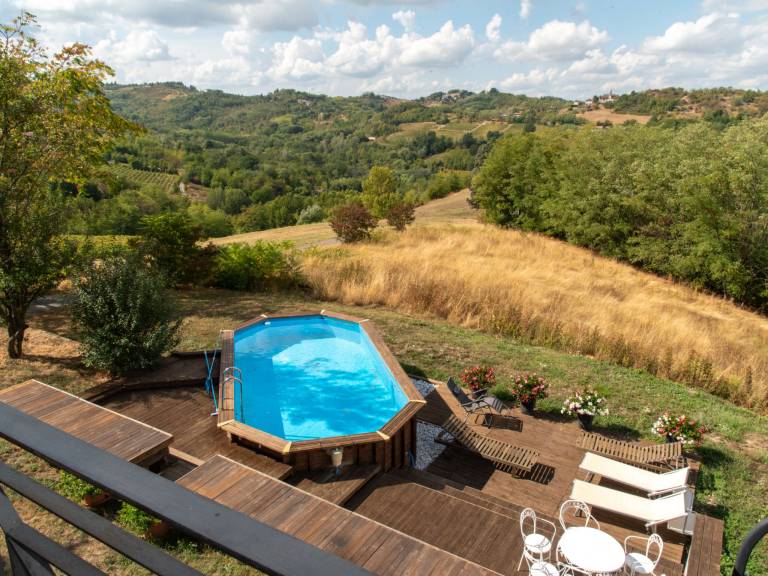 Vacation home with barbecue, hot tub & private pool | Good for workation — photo 2