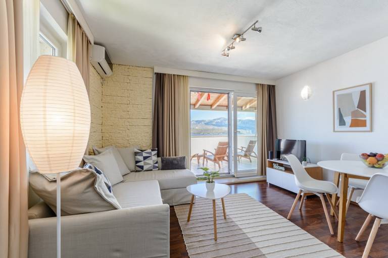 Holiday apartment with BBQ | Sea view — photo 2