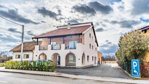 Apartma Harmica