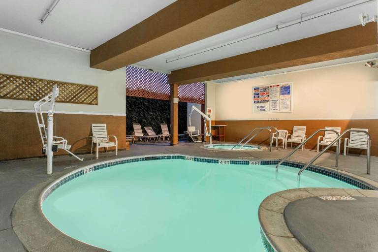 Capri Suites Anaheim — photo 2