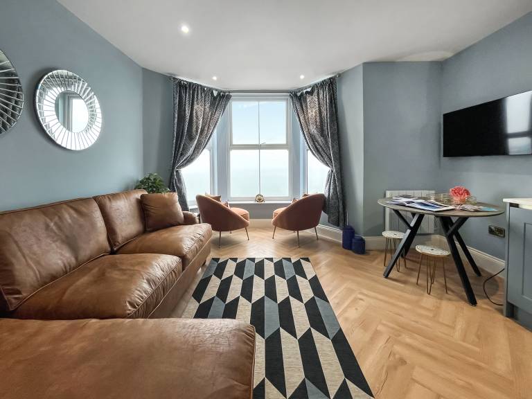 Children-friendly nice holiday apartment with terrace | Water view | Next to the beach | Pets allowed — photo 3