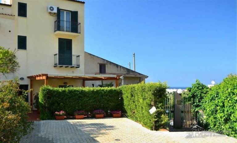 Bed and breakfast  Cefalù