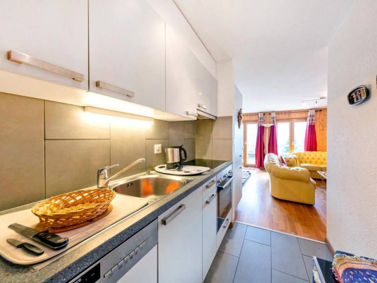 Chalet, wifi, 200m from resort center, view mountain, balcony, fireplace or stove, tv, ski locker — photo 5