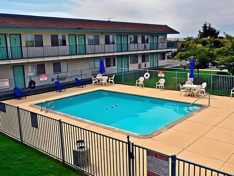 Motel 6 Pendleton, OR — photo 5