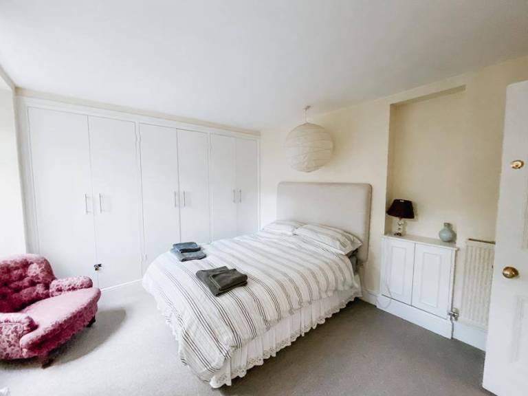 Family-friendly apartment with garden | Perfect for remote work | Pets allowed — photo 2