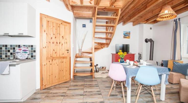 Lovely vacation home with garden, terrace & barbecue | Pets allowed — photo 3