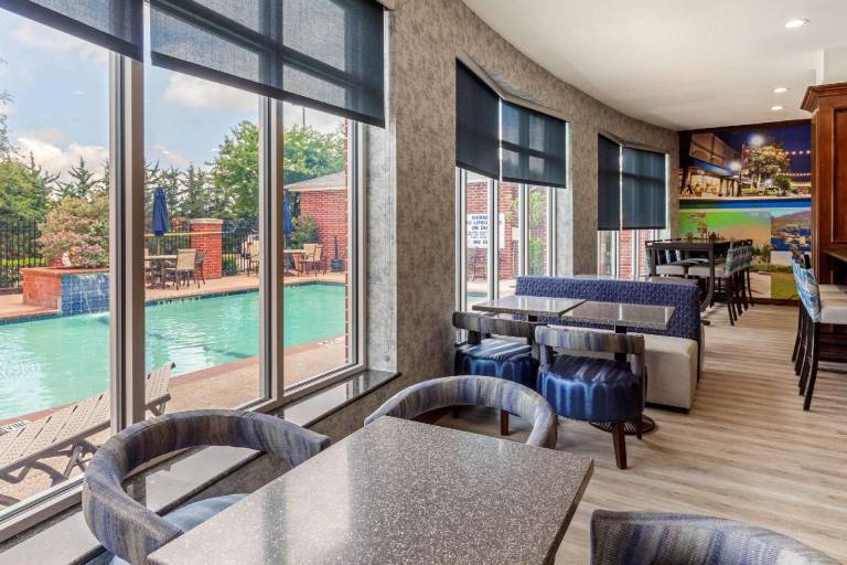 Clarion Pointe Sulphur Springs in Sulphur Springs, TX