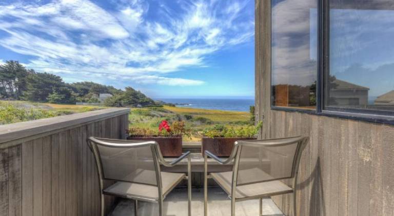 Vacation home with pool in Sonoma, CA