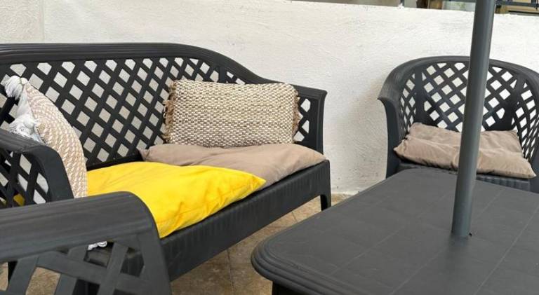 Lovely rental apartment with yard, terrace & BBQ | Perfect for remote work | Pets allowed — photo 3