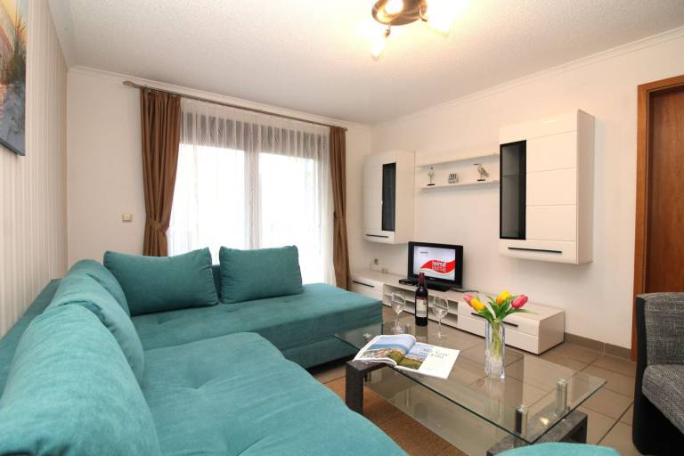 Anlage Dröse WE 7: rollstuhlgerechte (!), strandnahe und geräumige 3-Zimmer-Fewo in Kuehlungsborn