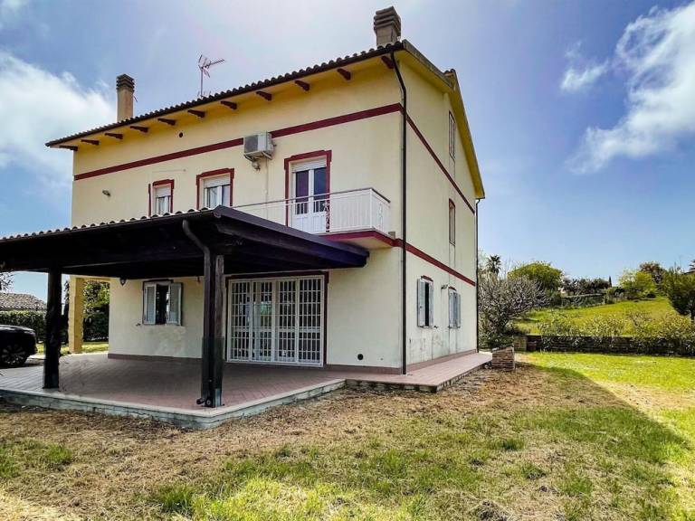 Casa Altidona