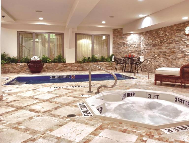 Viana Hotel and Spa, Trademark Collection by Wyndham — photo 4