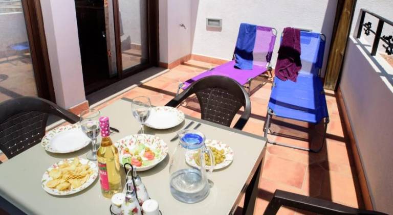 Apartment with terrace & barbecue — photo 4