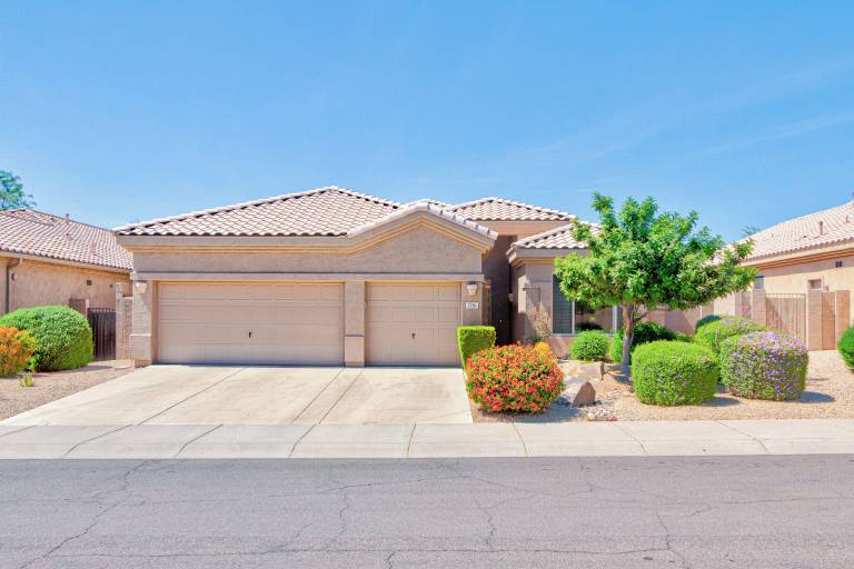 House  Grayhawk