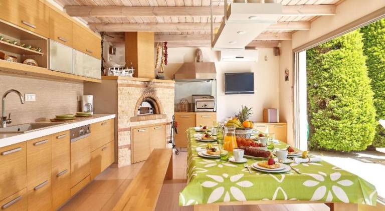 Fully equipped pleasant villa with yard, barbecue & private pool | Suitable for remote work | Pets are welcome — photo 4
