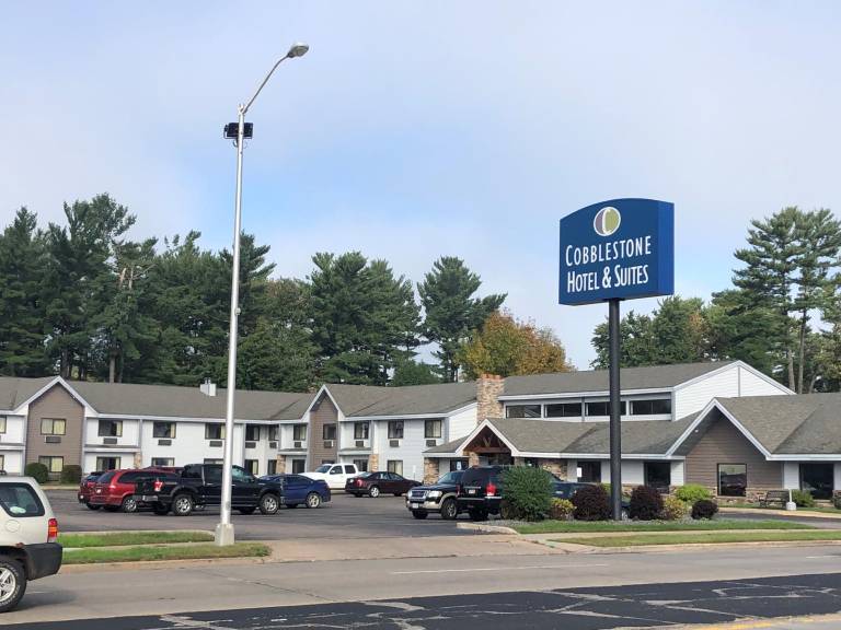 Cobblestone Hotel & Suties - Wisconsin Rapids in Wisconsin Rapids, WI
