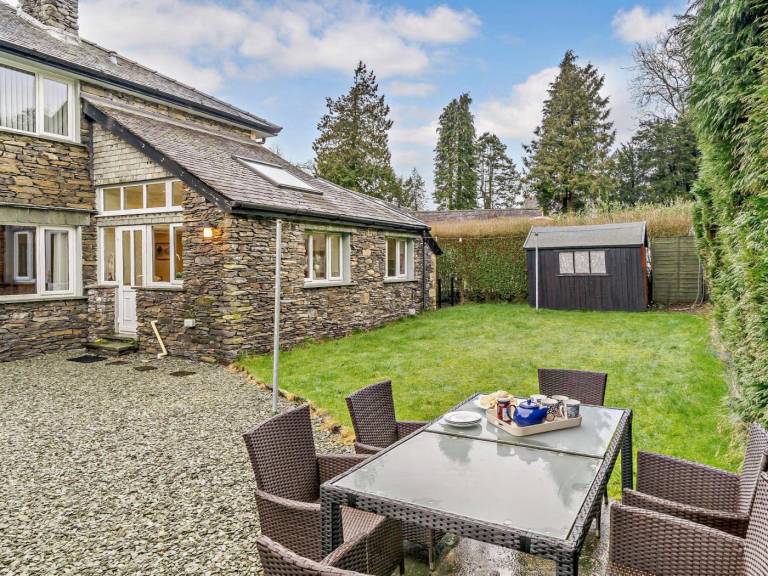 Fully equipped cottage with yard | Dogs allowed — photo 5