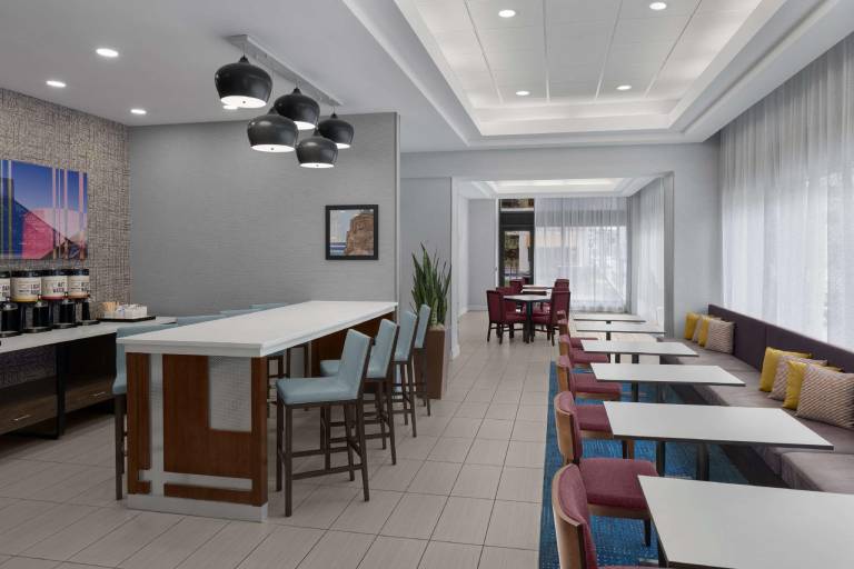 Hampton Inn Cleveland-Downtown — photo 5