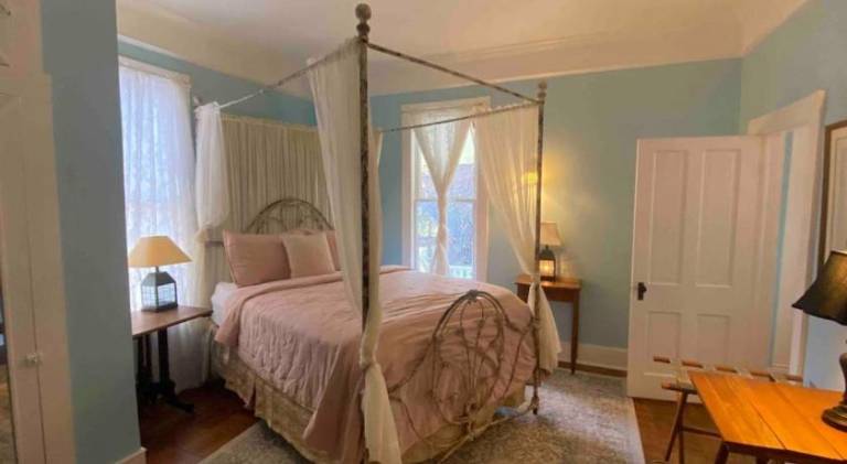 Vacation home | Suitable for remote work | Pets allowed — photo 2